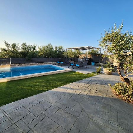 Villa Sheila With Private Pool Roumelí 外观 照片