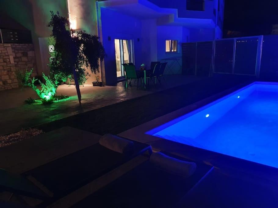 Villa Sheila With Private Pool Roumelí 外观 照片