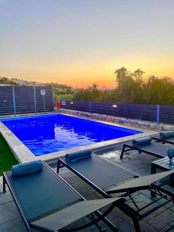 Villa Sheila With Private Pool Roumelí 外观 照片